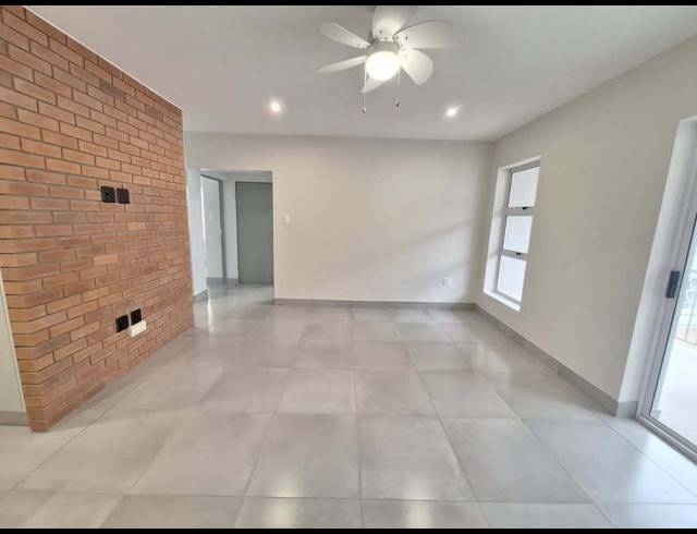 3 BEDROOM APARTMENT FOR SALE IN GEORGE SOUTH